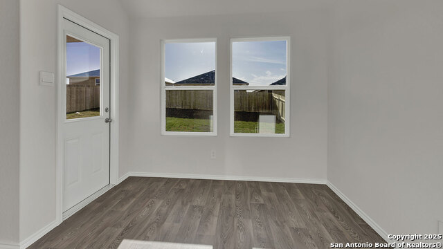 Image 10 of 31 For 322 Honeydew Way