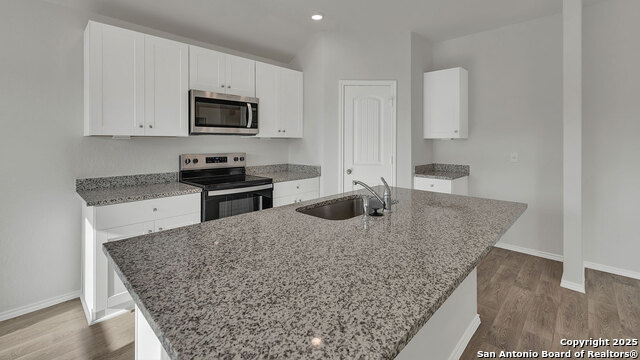 Image 13 of 31 For 322 Honeydew Way