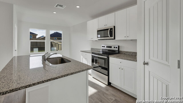 Image 14 of 31 For 322 Honeydew Way