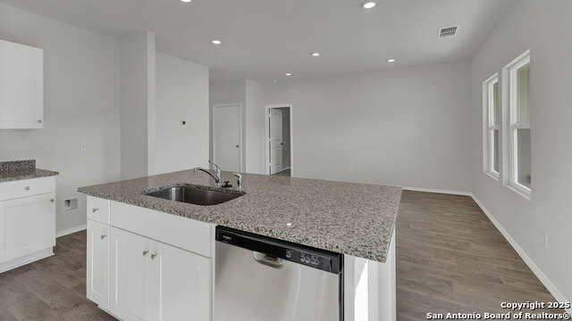 Image 16 of 31 For 322 Honeydew Way