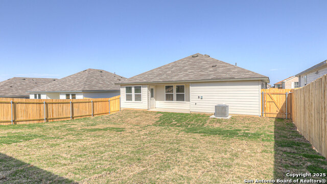 Image 22 of 31 For 322 Honeydew Way
