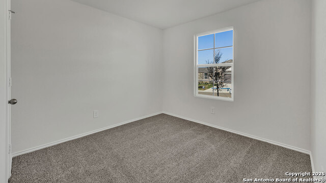 Image 3 of 31 For 322 Honeydew Way