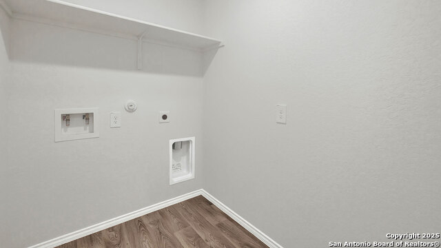 Image 6 of 31 For 322 Honeydew Way