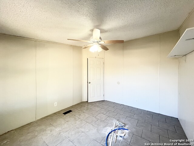 Image 27 of 40 For 11747 Haven Estates Blvd