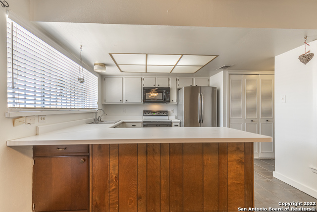 Image 11 of 40 For 6746 Crown Rdg