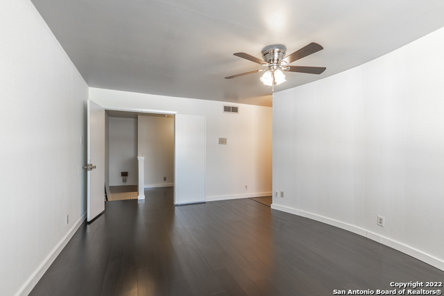 Image 19 of 40 For 6746 Crown Rdg