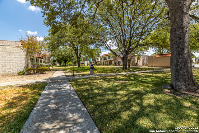 Image 36 of 40 For 6746 Crown Rdg