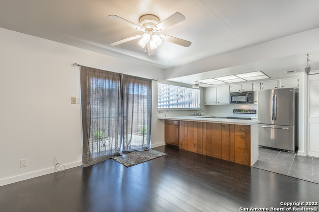 Image 9 of 40 For 6746 Crown Rdg