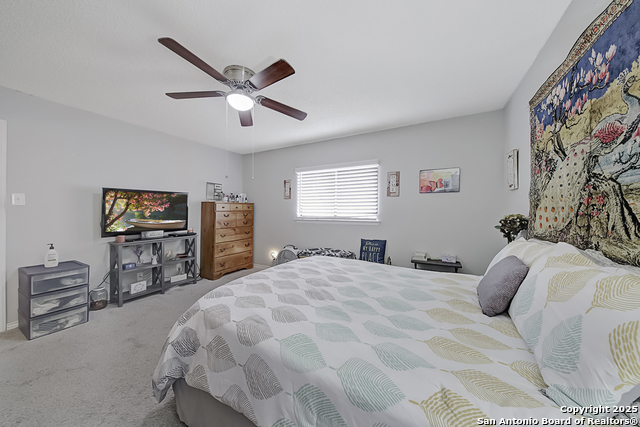 Listing photo id 15 for 7751 Alverstone Way