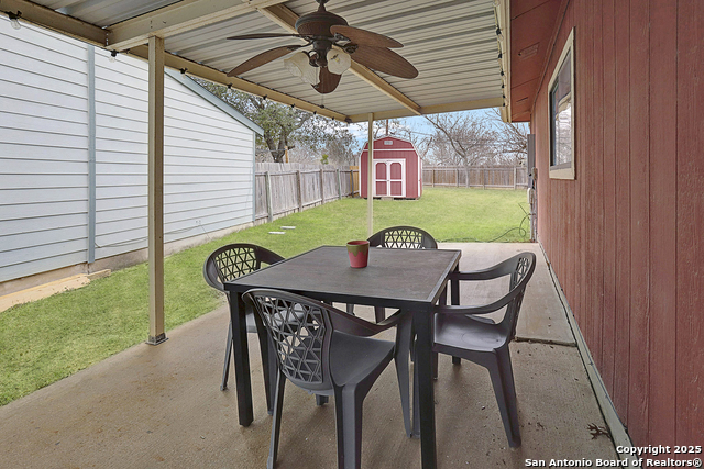 Listing photo id 23 for 7751 Alverstone Way