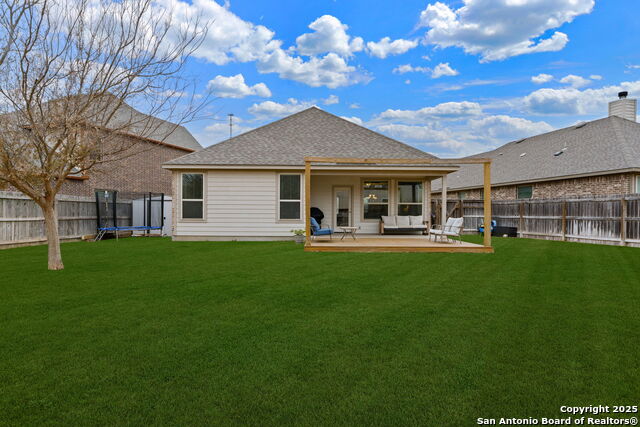 Listing photo id 24 for 219 Maxwell Dr