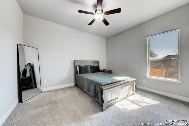 Listing photo id 28 for 595 James Way