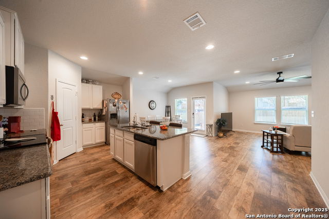 Listing photo id 9 for 2118 Trumans Hill