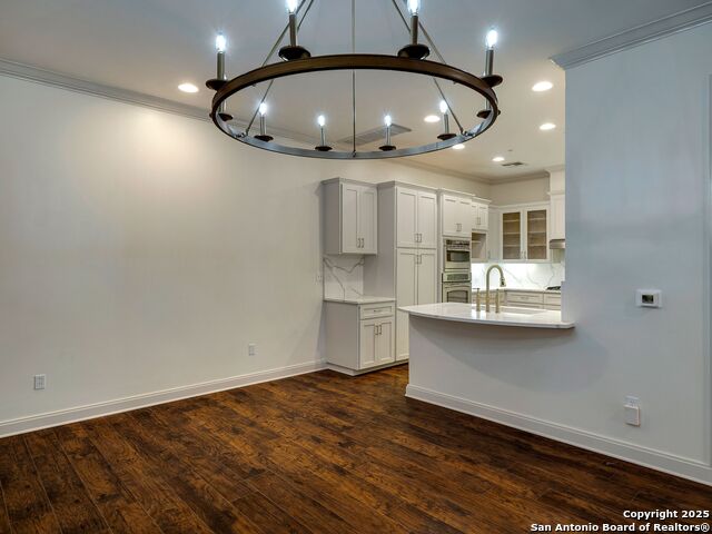 Listing photo id 12 for 230 Dwyer Ave  1203