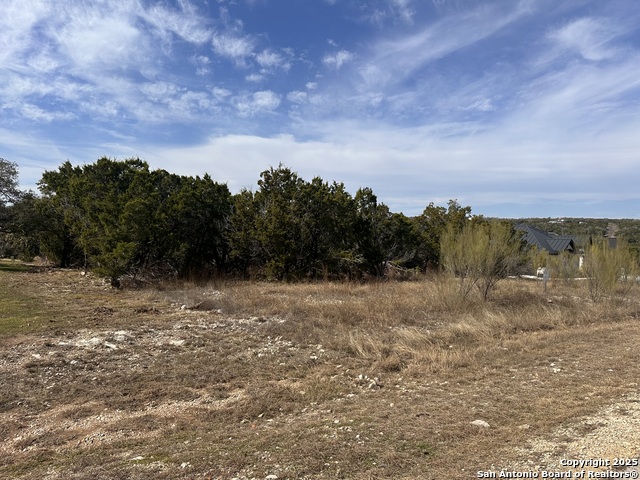Listing photo id 2 for 350 Iron Hill