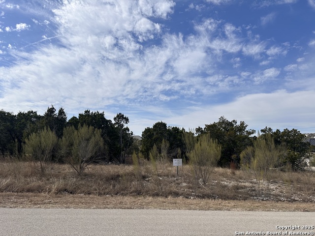Listing photo id 3 for 350 Iron Hill