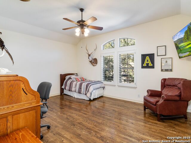 Listing photo id 26 for 27519 Ranch Creek