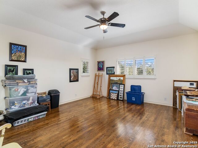 Listing photo id 27 for 27519 Ranch Creek