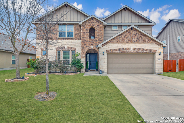 Listing photo id 0 for 541 Saddle Hill