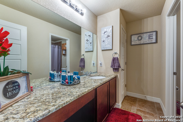 Listing photo id 18 for 541 Saddle Hill