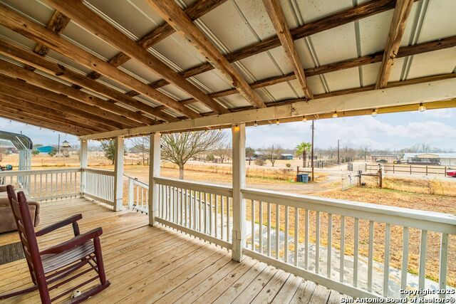 Listing photo id 20 for 240 County Road 775