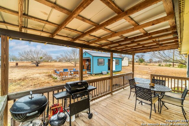 Listing photo id 1 for 240 County Road 775