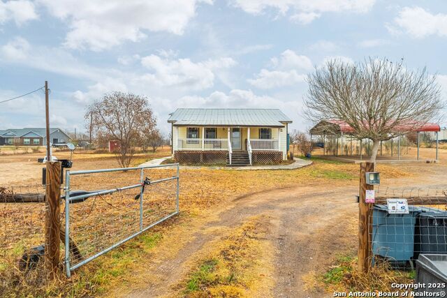 Listing photo id 32 for 240 County Road 775