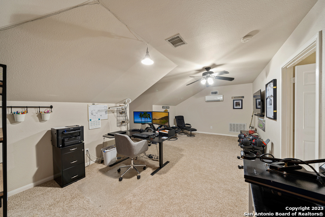 Listing photo id 28 for 18006 Cerca Rojo Dr