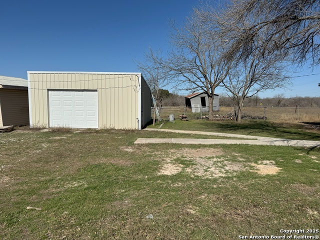 Listing photo id 16 for 15809 Real Rock Rd