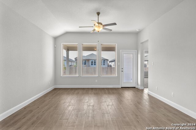 Image 7 of 20 For 6739 Velma Path