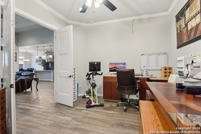 Listing photo id 29 for 14536 Gold Rush Pass
