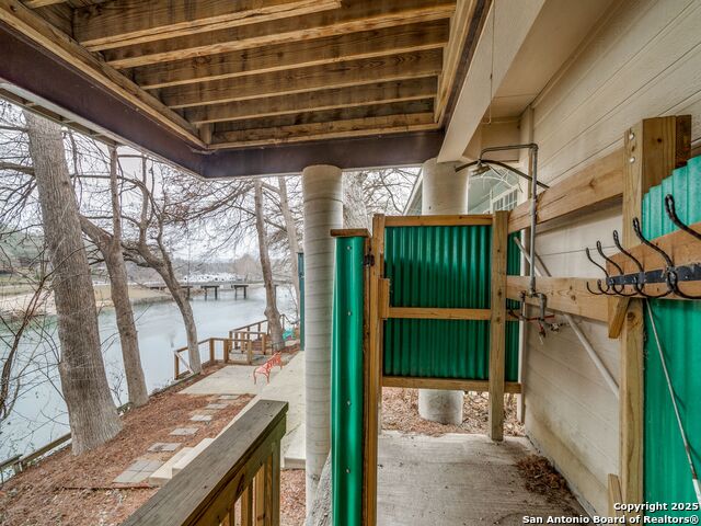 Listing photo id 21 for 6780 River Rd