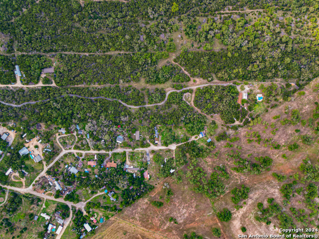 Listing photo id 2 for 27522 Natural Bridge Caverns Rd Trac