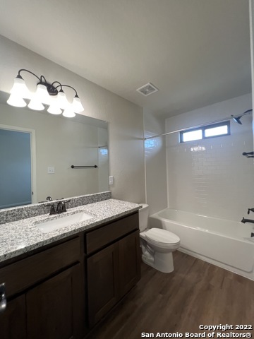 Listing photo id 18 for 7618 Agave Bend  101