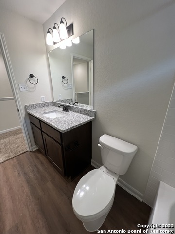 Listing photo id 21 for 7614 Agave Bend  101