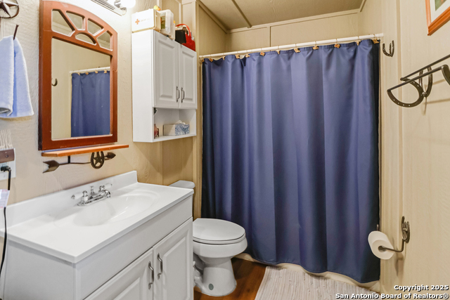 Listing photo id 11 for 772 Sd 29150