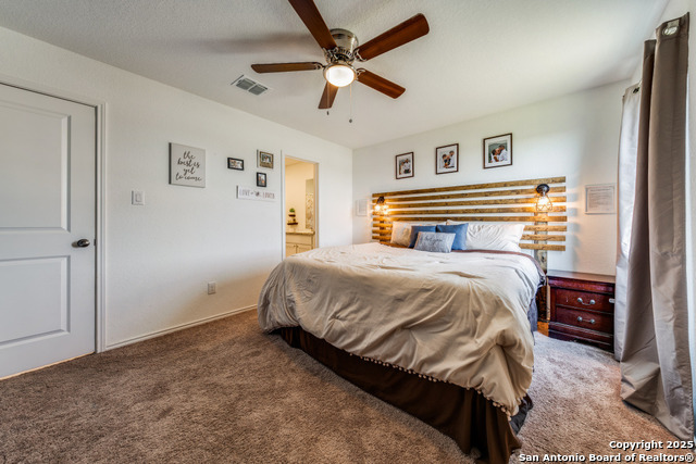 Listing photo id 13 for 5502 Calton Bnd