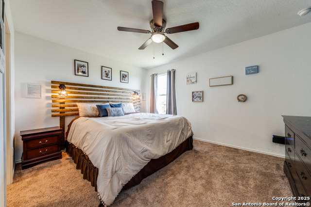 Listing photo id 14 for 5502 Calton Bnd