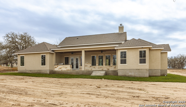 Listing photo id 27 for 109 Hondo Vista