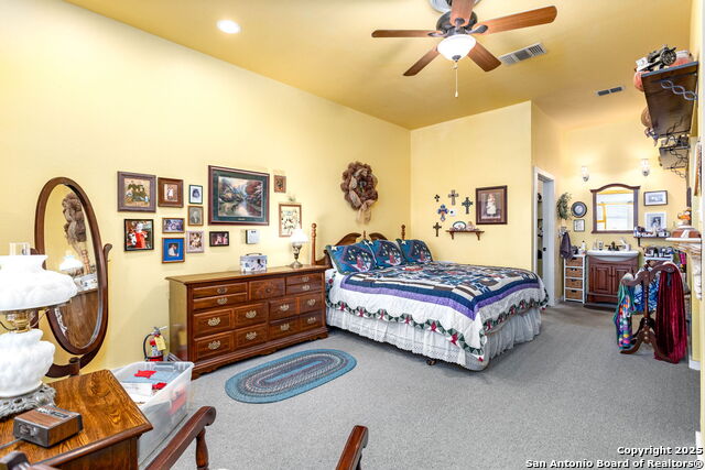 Image 28 of 38 For 126 Mariana Dr A