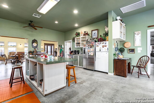 Image 5 of 38 For 126 Mariana Dr A