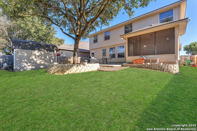 Listing photo id 27 for 17043 Ashbury Oaks