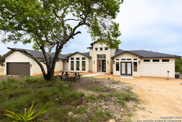 Details for 584 Scenic Hills Ct N, Blanco, TX 78606