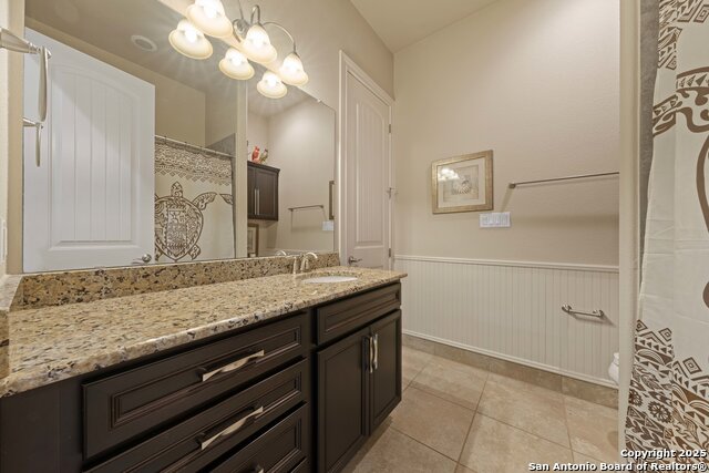 Listing photo id 25 for 861 Lorikeet Ln