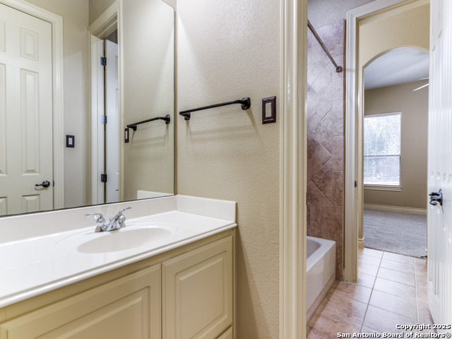 Listing photo id 16 for 324 Joshua Way