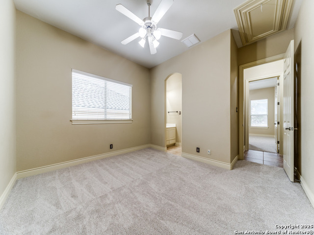 Listing photo id 18 for 324 Joshua Way