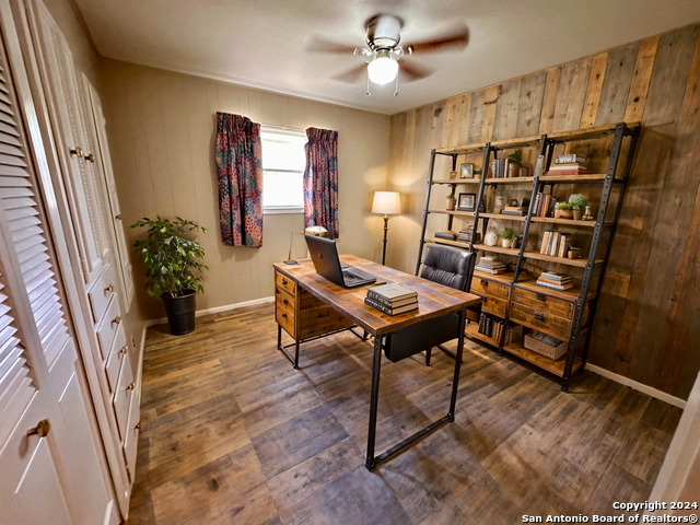 Listing photo id 27 for 6674 Pembroke Rd