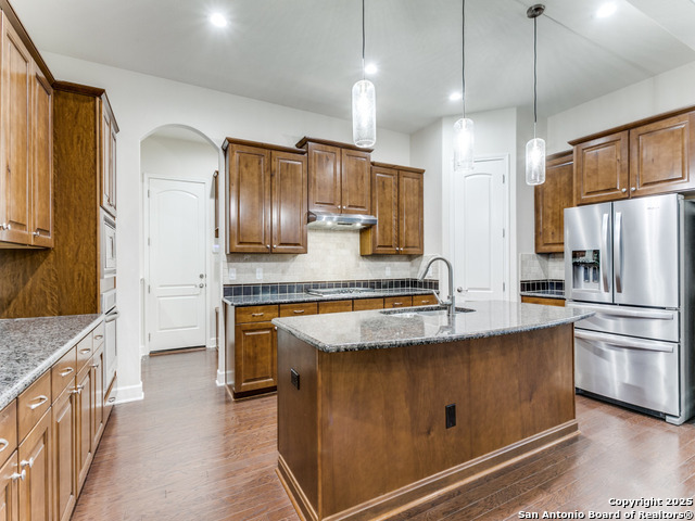 Listing photo id 7 for 1414 Bitters Rd, #4 W