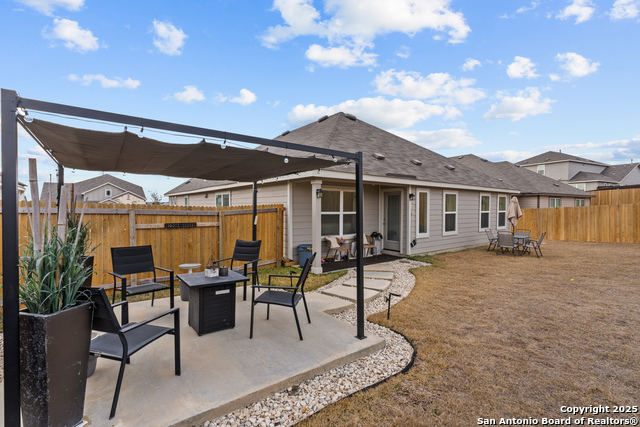 Listing photo id 31 for 3932 Glenloch Way