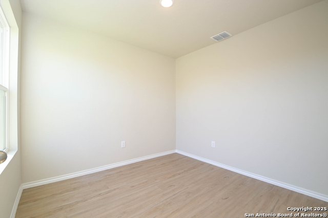 Listing photo id 9 for 7815 Canyon Cove